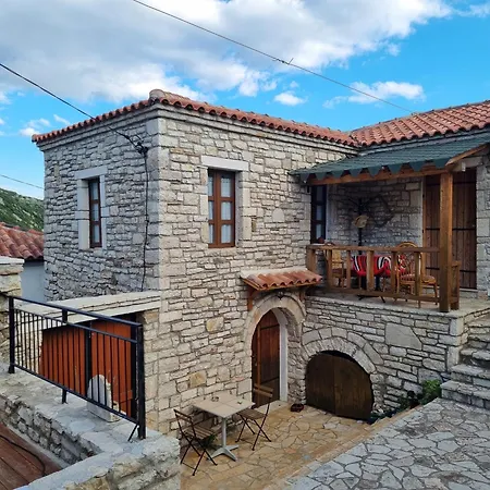 Olive Old Holiday home Qeparo