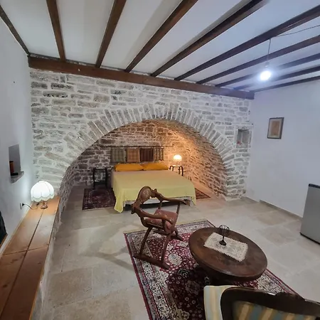 Olive Old Casa de Férias *