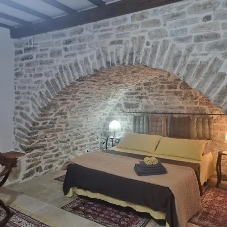 Olive Old Casa de Férias *